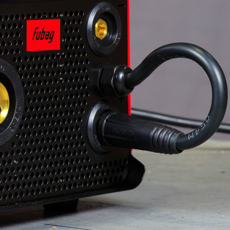 Сварочный полуавтомат FUBAG IRMIG 200 SYN с горелкой 250 А 3 м в комплекте в Вологде фото