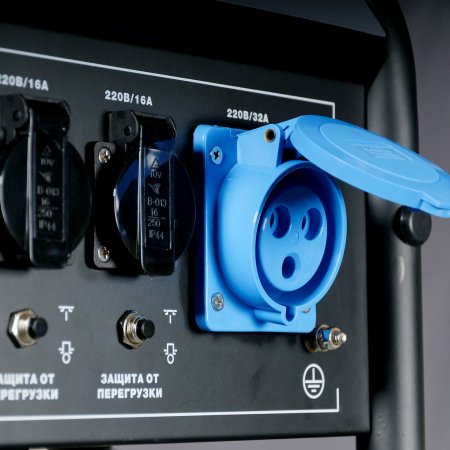 Бензиновый генератор с электростартером и коннектором автоматики FUBAG BS 7500 A ES в Вологде фото